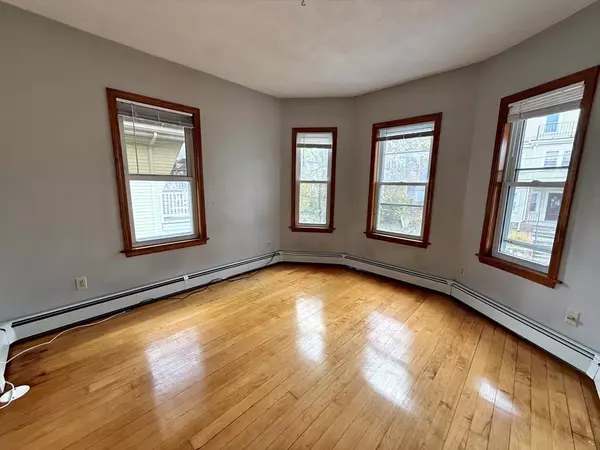 Watertown, MA 02472,35 Irma Ave #1