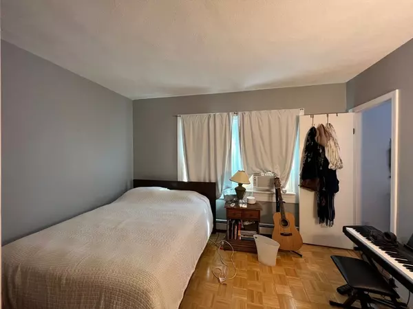 Malden, MA 02148,20 Garland #20