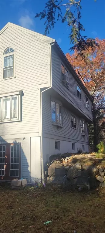 1497 State Rd, Plymouth, MA 02360