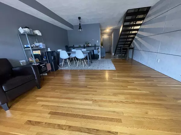 Brookline, MA 02445,120 Beaconsfield Rd #20