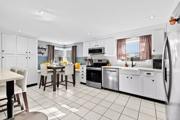 Rockland, MA 02370,133 Crescent St