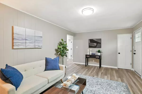 Springfield, MA 01118,17 Pebble Mill Rd