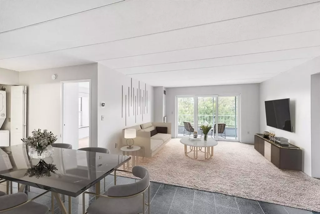 Chelsea, MA 02150,100 Boatswains Way #202