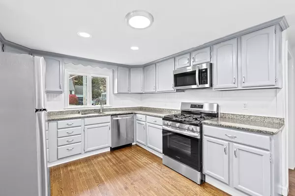 Weymouth, MA 02188,24 Blake Rd