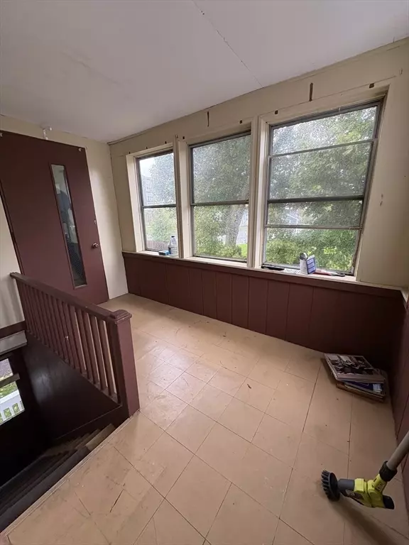 Norwood, MA 02062,22 Plimpton Ave. #2