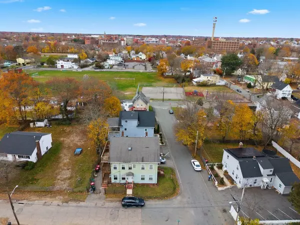 Brockton, MA 02302,13 Standish St