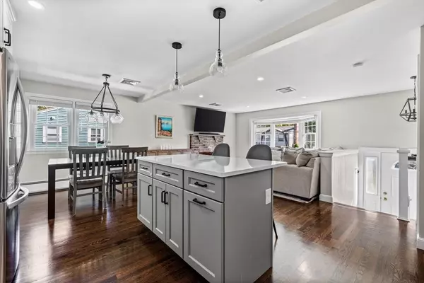 Dedham, MA 02026,193 Bonham Rd #1