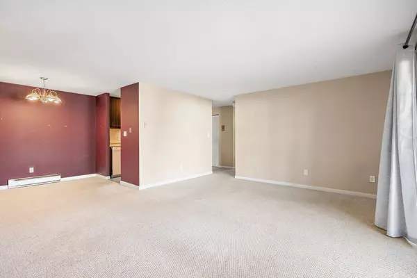 Marlborough, MA 01752,35 High St #9