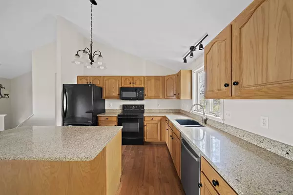 Attleboro, MA 02703,31 Kevin Dr