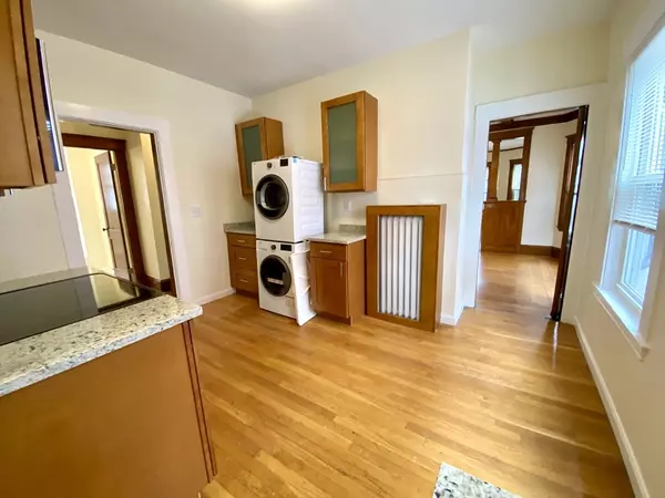 Watertown, MA 02472,24 Clyde Rd #1