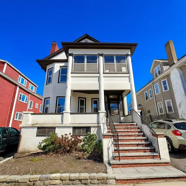 24 Clyde Rd #1, Watertown, MA 02472