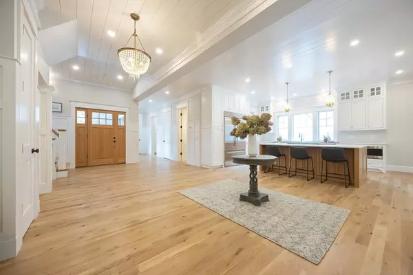 Mashpee, MA 02649,28 Quaker Run