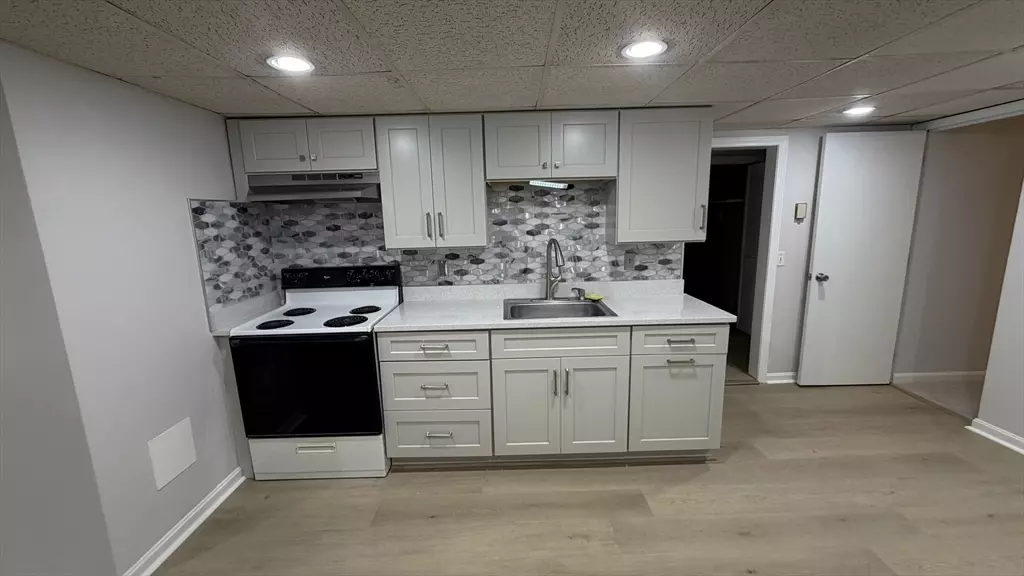 Woburn, MA 01801,30 Mount Pleasant Street #1