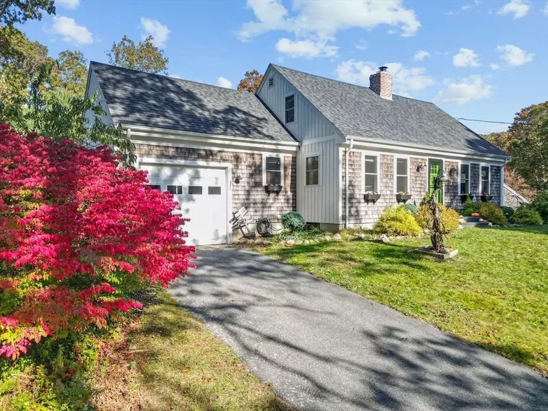 18 Carlton Road, Bourne, MA 02532