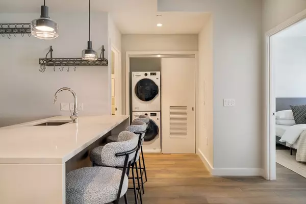 Somerville, MA 02145,375 Canal St #603