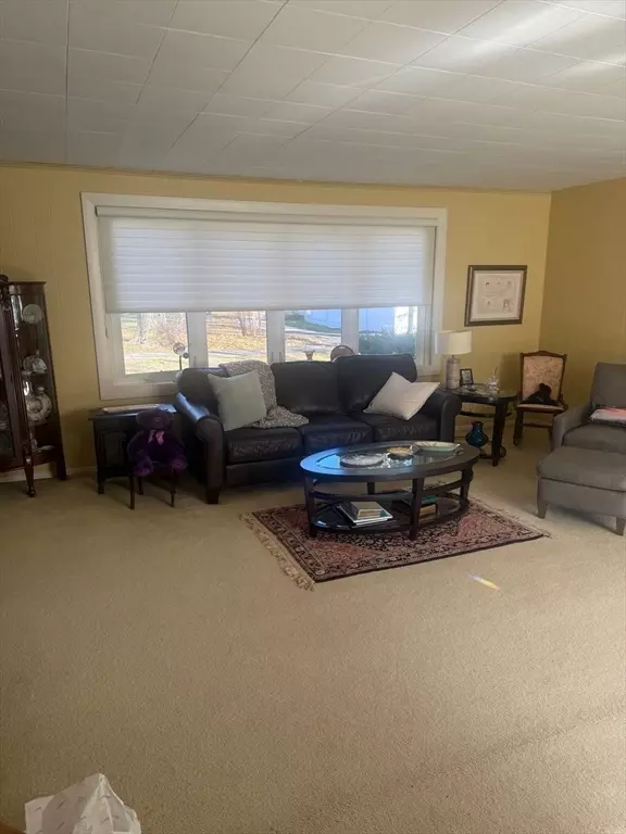 Newton, MA 02459,22 Nightingale Path