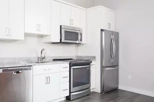 Boston, MA 02111,630 Washington #305