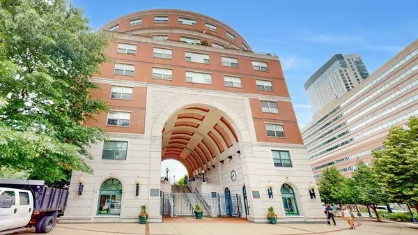 150 Staniford #704, Boston, MA 02114