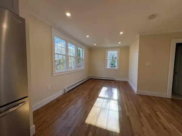 Salem, MA 01970,25 Calabrese Street