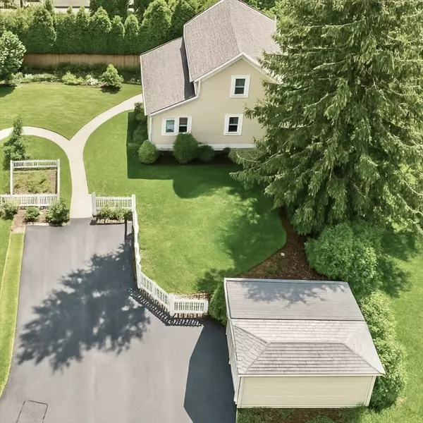 Wellesley, MA 02482,39 Twitchell #R