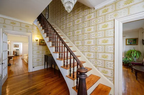 Whitman, MA 02382,532 Washington St