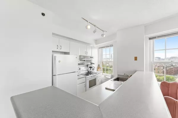 Boston, MA 02215,534 Beacon St #1005