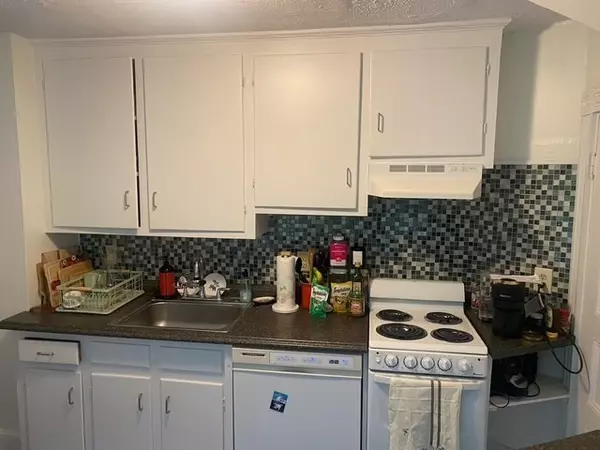 Abington, MA 02351,125 Adams St #6