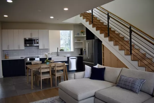 Boston, MA 02119,78 Fort Ave #78