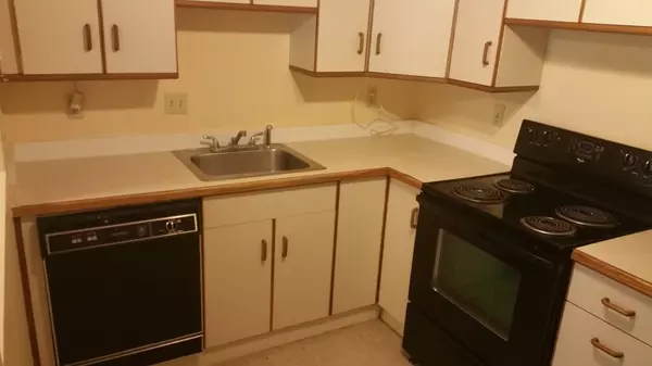 Framingham, MA 01701,1325 Worcester Street (Rt. 9) #A4