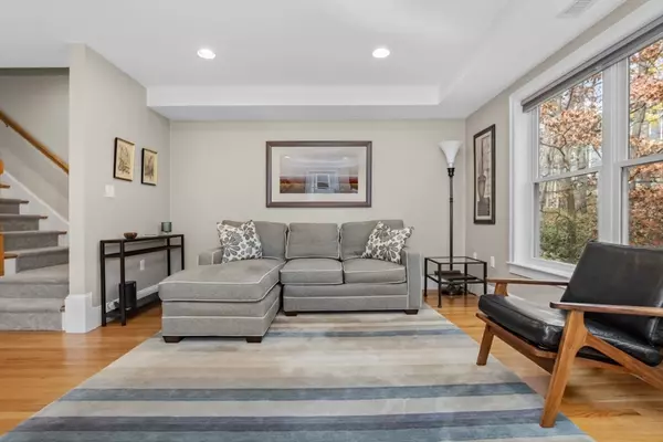 Boston, MA 02132,845 Lagrange St #4