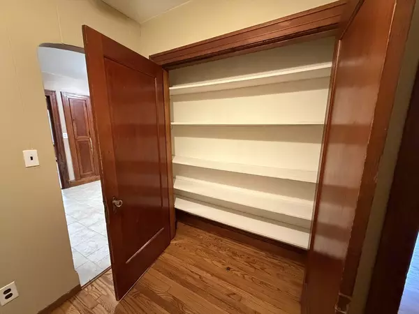 Peabody, MA 01960,60 Margin St #1L