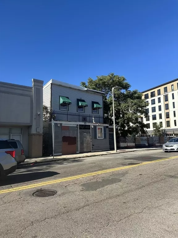 Boston, MA 02125,1221-1229 Dorchester Ave