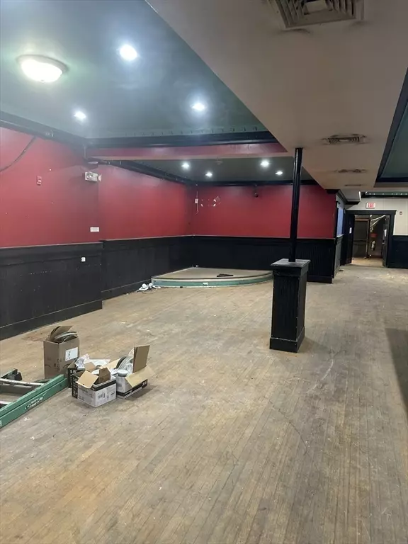 Boston, MA 02125,1221-1229 Dorchester Ave