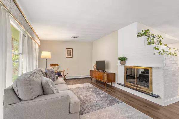 Framingham, MA 01701,14 Corrine Drive