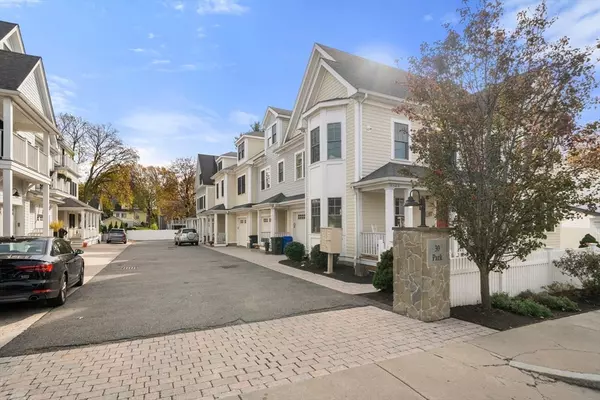 Boston, MA 02122,30 Park St #3