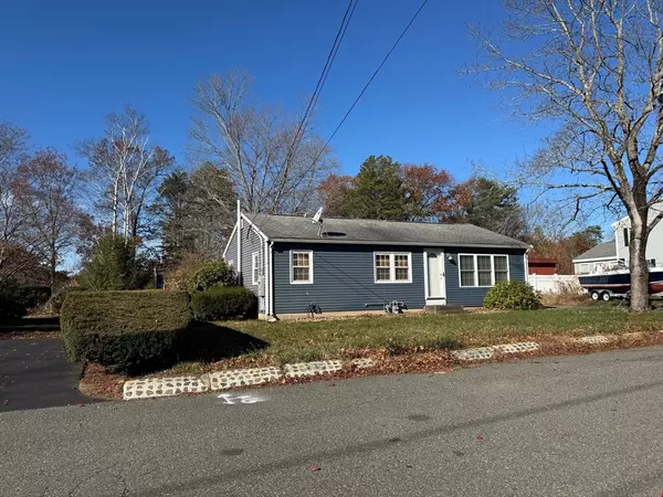 8 Hart Road, Newburyport, MA 01950