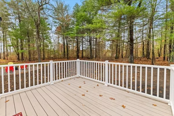 Berkley, MA 02779,52 Anthony St