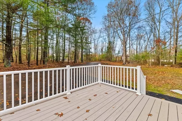 Berkley, MA 02779,52 Anthony St