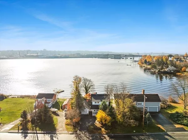 Somerset, MA 02726,1496 Riverside Ave