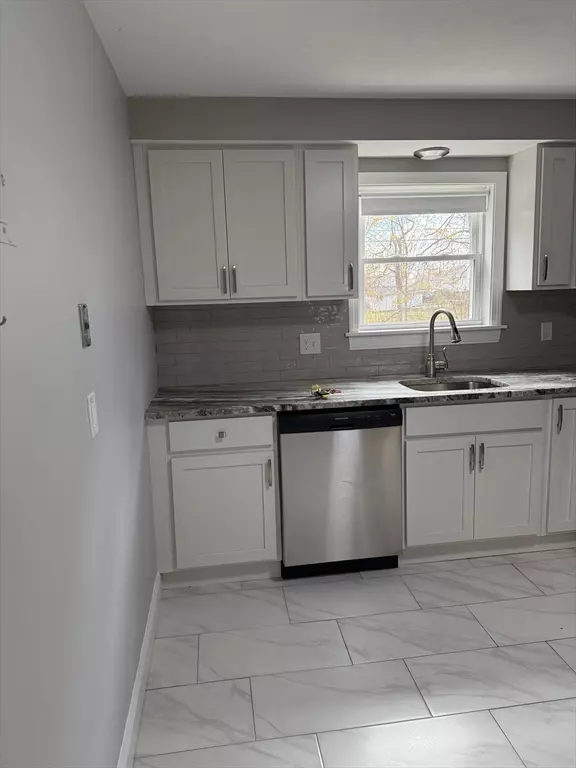 Plainville, MA 02762,15 Washington #16