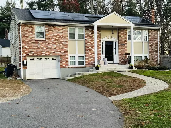 Walpole, MA 02081,1648 Main St