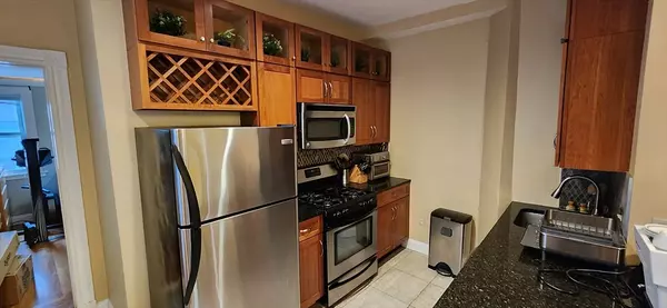 Boston, MA 02128,191 Maverick #1L