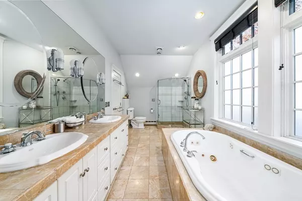 Winchester, MA 01890,20 Grove Pl