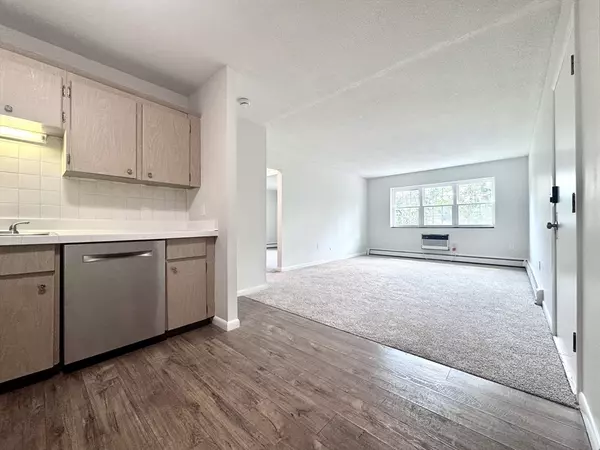 Newton, MA 02460,130 North Street #2