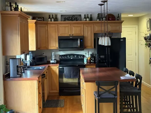 Fall River, MA 02720,55 Lynch Lane