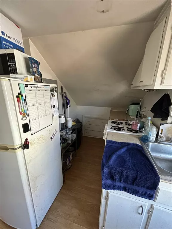 Boston, MA 02116,2 Melrose St. #4