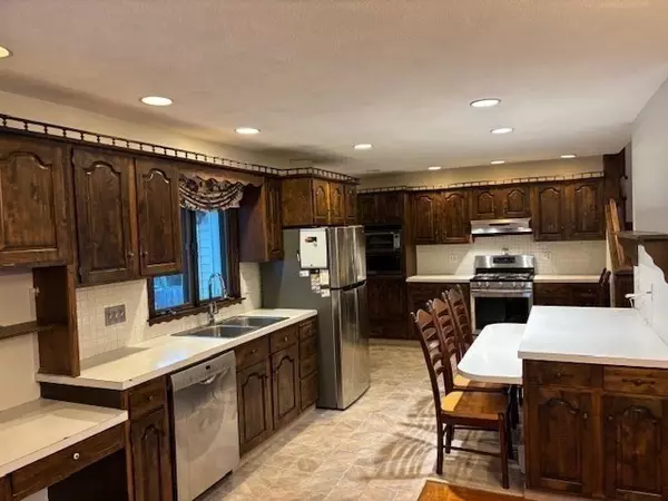 Waltham, MA 02453,249 Lowell Street