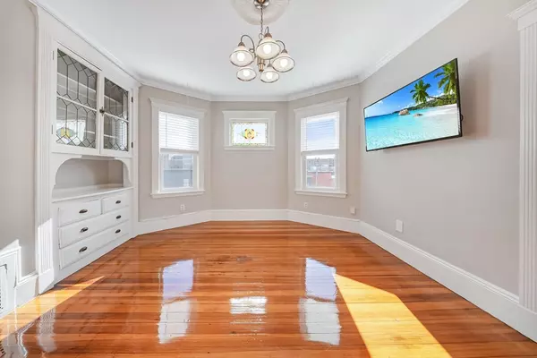 95 Auckland St #3, Boston, MA 02125