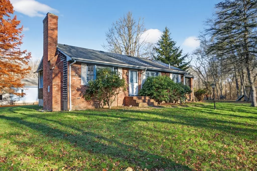 Swansea, MA 02777,79 Cedar Ave