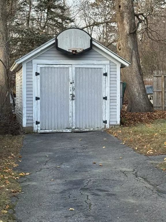 Gardner, MA 01440,93 Cross St